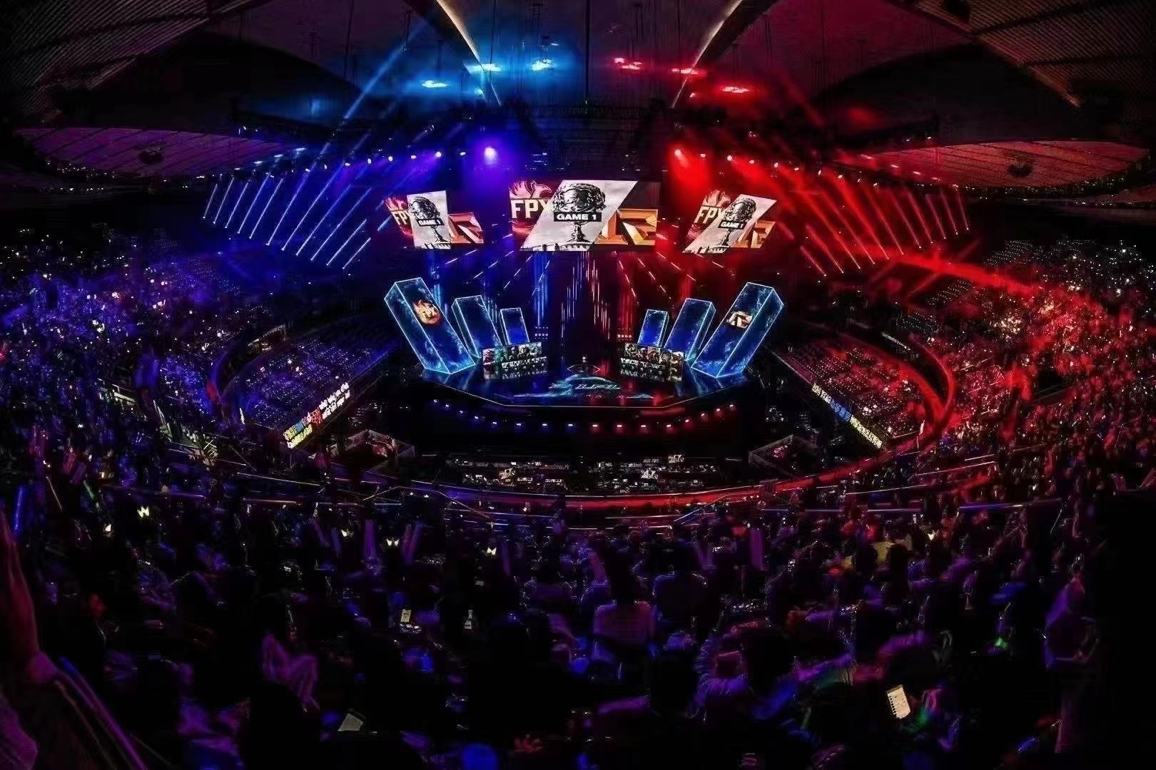 超越》MV震撼首发，冠军战队彩蛋揭晓！